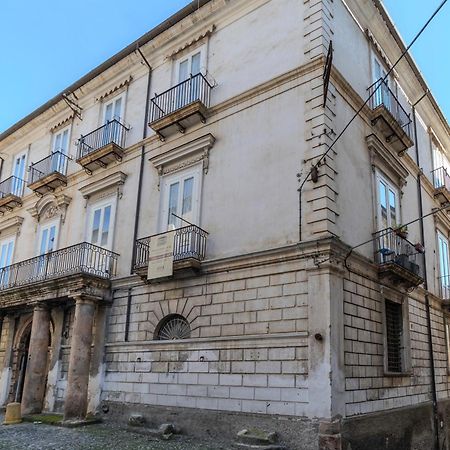 Dimora Storica Giostra Vecchia - Palazzo Grisolia 1809 Cosenza Zewnętrze zdjęcie